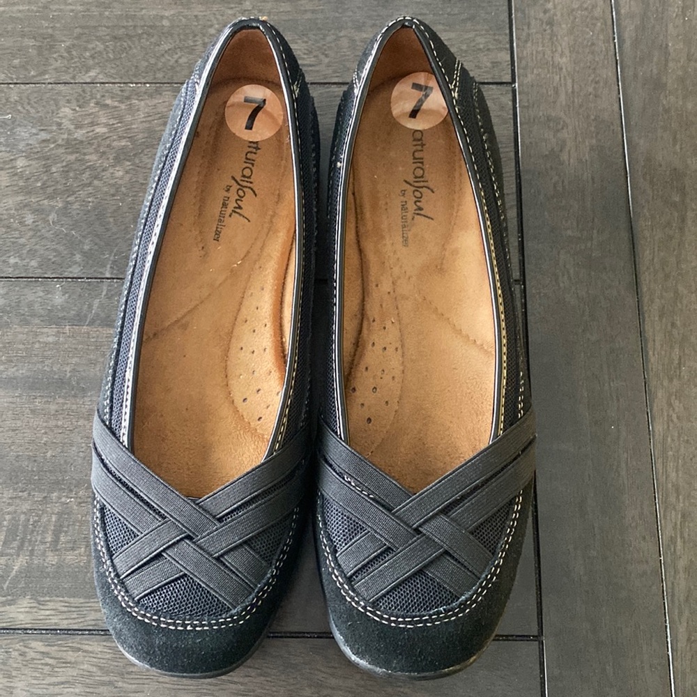 Naturalize soul slip ons
